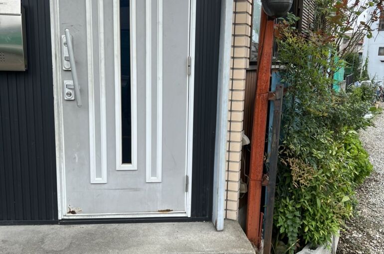 13F14B53-04F4-439E-B426-E87125E2D98C